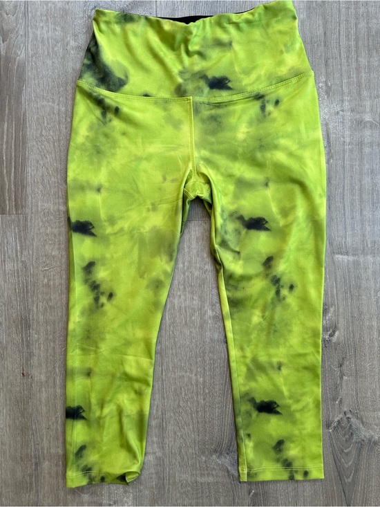 VOGO Athletica Pants - VOGO Athletica Neon Lime Tie-Dye Cropped Leggings